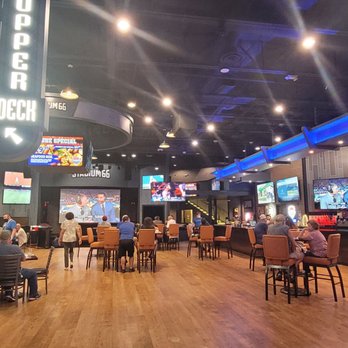 Stadium 66 - Inside view - Sports Bars Near Me - Albuquerque, New Mexico