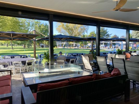 The River Club by null