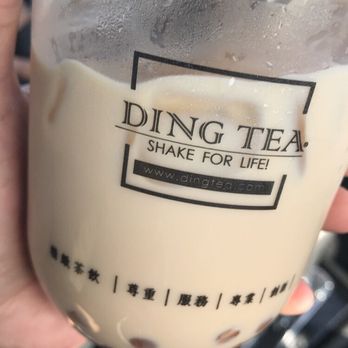 Ding Tea - Black Milk Tea - Bubble Tea Near Me - Sacramento, California