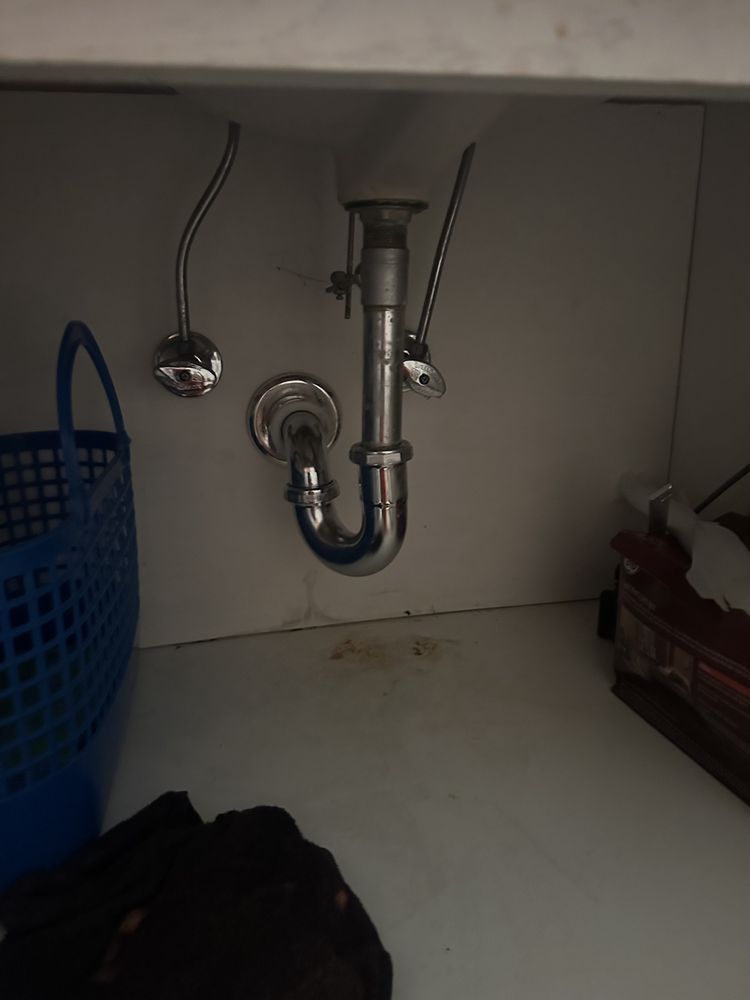 Slide of Pllumai Contracting