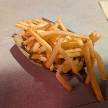 The Win-Dow Long Beach - The fries were fresh and delicious. - Burgers Near Me - Long Beach, California