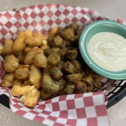 Big Daddy's Diner - Half Cheese Curds/Half Fried Okra