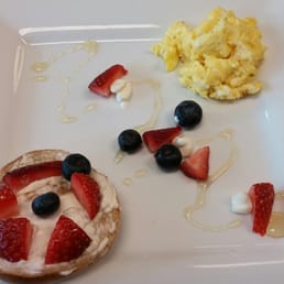 Breakfast! How neat...so hospitable!! Breakfast! How neat...so hospitable!!