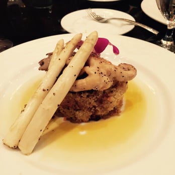 De La Tierra Restaurant - Quinoa Steak and Oyster Mushroom - Mexican Near Me - Taos, New Mexico