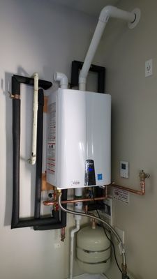 USA WATER HEATERS - Updated April 2026 - 421 Photos &amp; 1495 Reviews ...