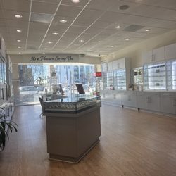 West Eyecare Optometry