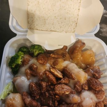 Tom Thumb Grocery - Honey Walnut Prawns + Steamed Rice (extra fee) - Grocery Near Me - Lake Stevens, Washington