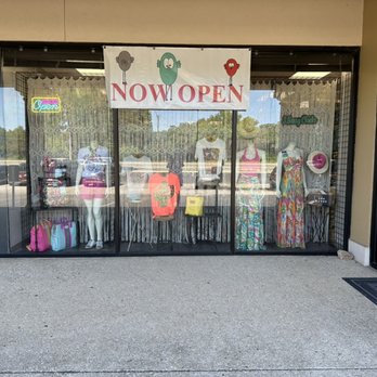 3 Sassy Chicks - April 2024 We moved to suite 101. Check out our gorgeous new space! - Accessories Near Me - San Antonio, Texas