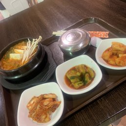 Kimchi Jjigae