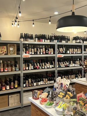 Clos Wine Shop by null