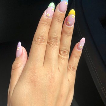 Niky's Nails Too - Nail Salons Near Me - Los Angeles, California