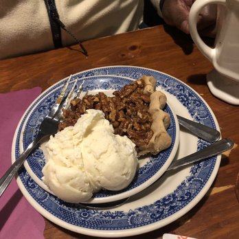 Dobbin House Tavern - Pecan Pye - Bars Near Me - Gettysburg, Pennsylvania