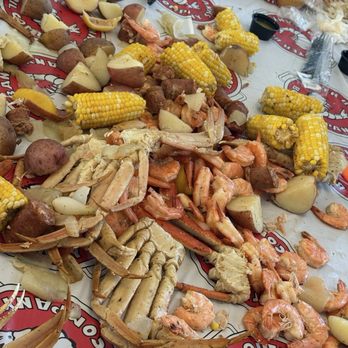 Outer Banks Boil Company - Seafood boil - Seafood Near Me - Kitty Hawk, North Carolina