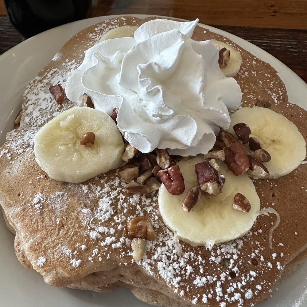 Hot Pancakes - Banana pecan pancakes - Burgers Near Me - Wylie, Texas