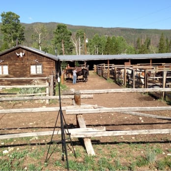 Rawah Ranch - Horseback riding on trails made for stories - Guest Houses Near Me - Glendevey, Colorado