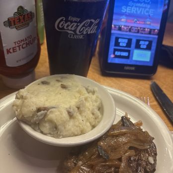 Texas Roadhouse - Kids steak - Steakhouses Near Me - Houston, Texas
