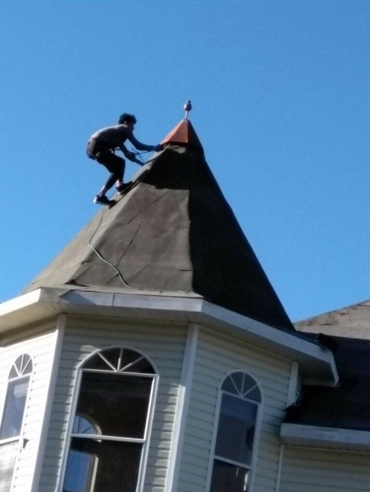 Slide of A.M. Roofing and Waterproofing