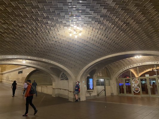 Whispering Gallery in Grand Central Terminal by null