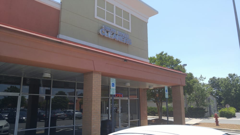 SNOW WHITE DRY CLEANERS Updated September 2024 3405 Hillsborough Rd