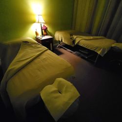 Green Leaf Spa - Couple massage room