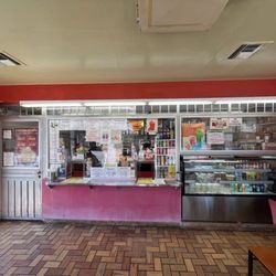 Louisiana Fried Chicken - Inside