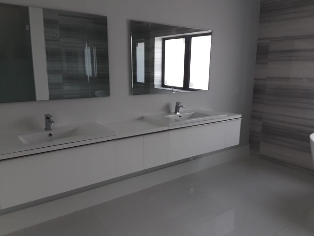 Slide of Michaelangelo Construction Group