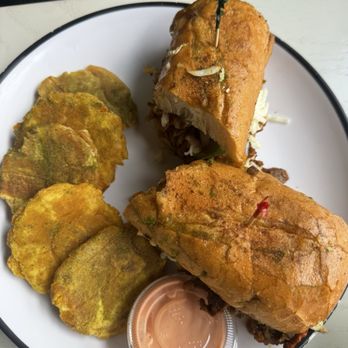Beaunique Latin Kitchen - Spicy Steak Sandwich - Latin American Near Me - Elgin, Illinois