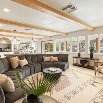 TRAVLR Vacation Homes - Vacation Rentals Near Me