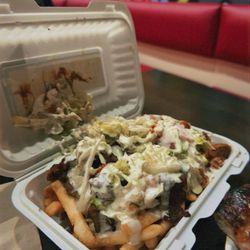 Slyce Of NY - Gyro/chicken combo fries