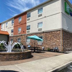 Holiday Inn Express & Suites Absecon-Atlantic City Area
