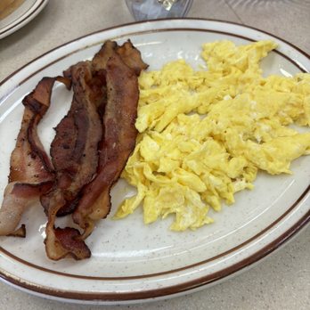 Leos Coney Island - 2 scrambled eggs with a side of bacon - Greek Near Me - Roseville, Michigan Leos Coney Island - 2 scrambled eggs with a side of bacon - Greek Near Me - Roseville, Michigan