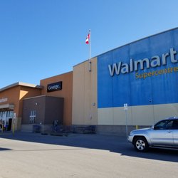 Walmart Supercentre - Storefront