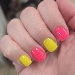 Q Nails & Spa - Summer nails