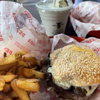 Good Stuff Eatery - American Near Me - Washington, DC, District of Columbia