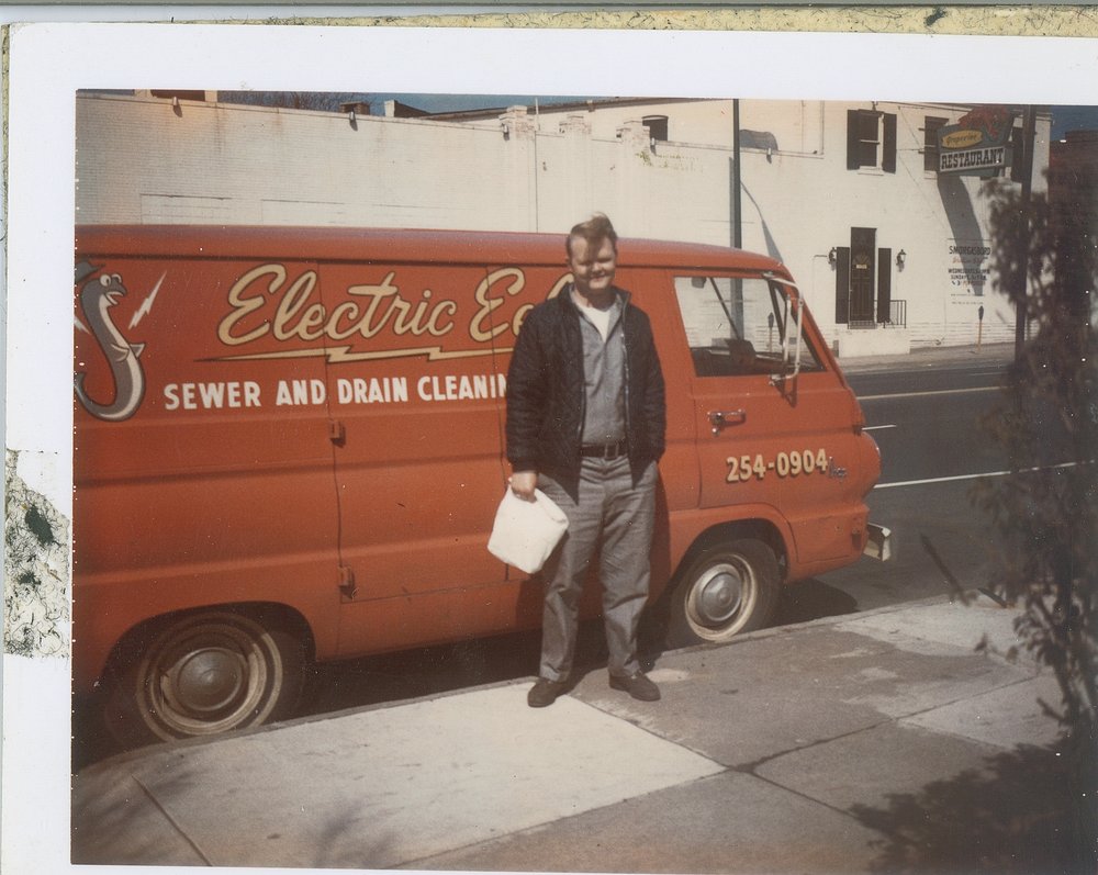 Slide of Electric EEL Sewer & Drain Cleaning