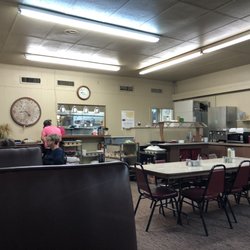 Mimi's Restaurant - Inside
