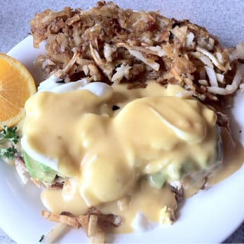 Schooner or Later - Crab Benedict with awesome Hash Browns - Sandwiches Near Me - Long Beach, California