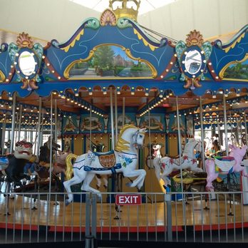 Carol Ann's Carousel - Carousels Near Me - Cincinnati, Ohio