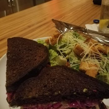 Cappyccino's - Yummy Reuben with Caesar salad - New American Near Me - San Antonio, Texas