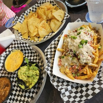 Rogers Roundhouse - Dip trio and frog fries - Beer Gardens Near Me - Fort Worth, Texas