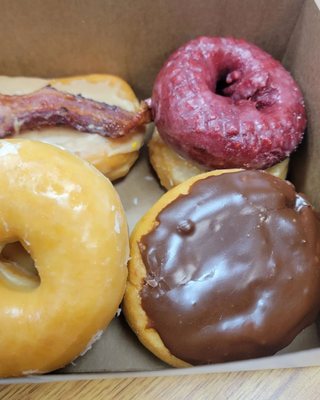 Gurnee Donuts by null