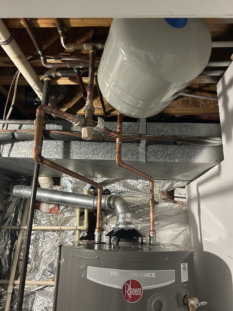 Slide of Abu Handyman