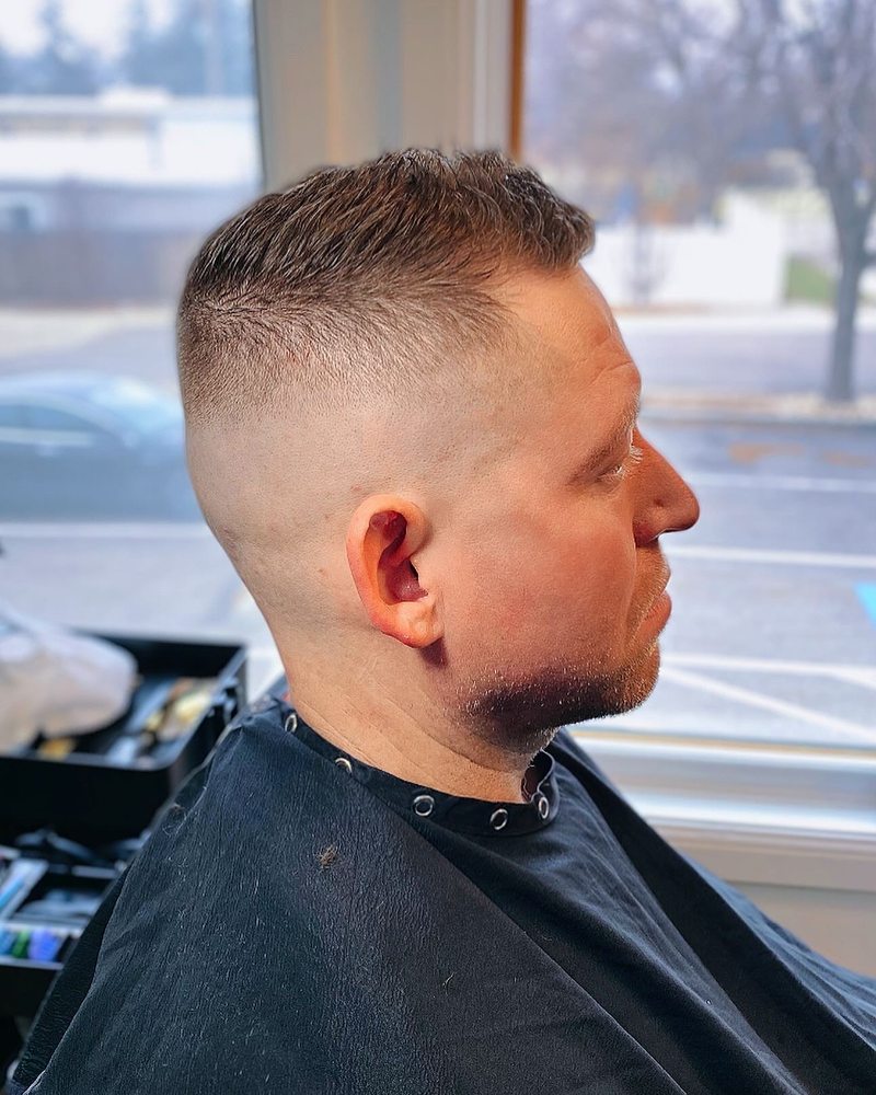 Orende Barber and Spa Logo