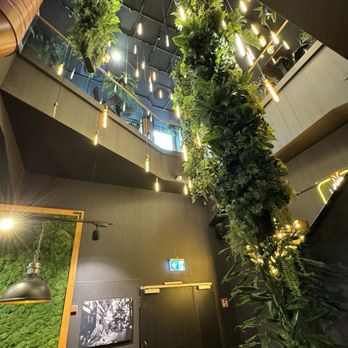 Frittenwerk - Upstairs vibes - Fast Food Near Me - Hamburg, HH