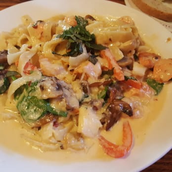 Glacier BrewHouse - Seafood Fettuccine - American Near Me - Anchorage, Alaska Glacier BrewHouse - Seafood Fettuccine - American Near Me - Anchorage, Alaska