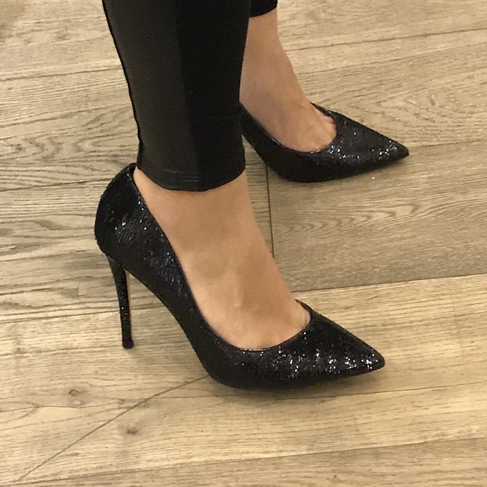 Picked up these shoes for a evening out with my husband. Received 25% off! The Bay sales are incredible! Picked up these shoes for a evening out with my husband. Received 25% off! The Bay sales are incredible!