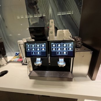 Delta Sky Club - Coffee machines - Airport Lounges Near Me - Chicago, Illinois Delta Sky Club - Coffee machines - Airport Lounges Near Me - Chicago, Illinois