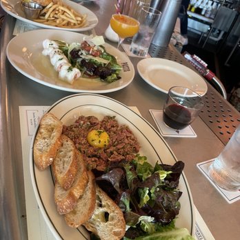 Pastis Miami - Steak tartar, shrimp salad and cheeseburger - French Near Me - Miami, Florida
