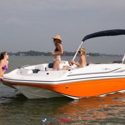 Hurricane Deck Boat / Gas included with rental