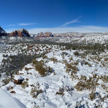 Brins Mesa Trail #119 - View west at the top. - Hiking Near Me - Sedona, Arizona Brins Mesa Trail #119 - View west at the top. - Hiking Near Me - Sedona, Arizona